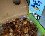 Foto langkah ke 1 dari resep SUKUR (Susu Kurma Simpel).