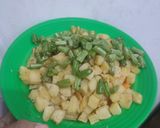 Foto langkah ke 1 dari resep Sambal Goreng Kentang Wortel Buncis.