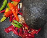 Foto langkah ke 2 dari resep Sambal Tahu Penyet.