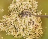 Foto del paso 2 de la receta: Tortitas de zuquini o calabacín