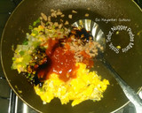 Foto langkah ke 3 dari resep Sosis, Telur, Nugget Pedas Manis #KisahKasihCookpad.