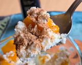 Foto del paso 4 de la receta: Postrecito tibio de mango y nibs de cacao sobre ricota entera 🥭De invierno con toque tropical 🍹