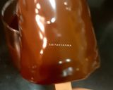 A picture of step 4 of Choco Bar Ice cream.