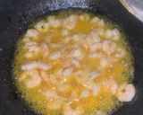 Foto langkah ke 2 dari resep Udang saos mentega.