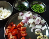 A picture of step 1 of Matar paneer curry.