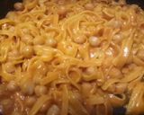 A picture of step 3 of Tagliatelle e ceci toscana.