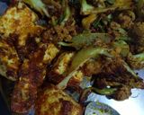 A picture of step 3 of Masala Gobhi Paneer.