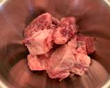 白蘿蔔燉牛肉 Braised beef with radish食譜步驟1照片