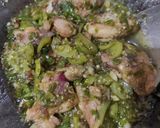 Foto langkah ke 4 dari resep Ayam cabe hijau 💚.
