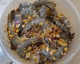Foto langkah ke 1 dari resep Udang Goreng Bawang Putih.