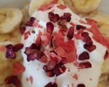 A picture of step 3 of My healthy Porridge with fruit. 😘.
