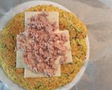 Foto del paso 3 de la receta: Rulo de tortilla de calabacín y zanahoria con queso y atún