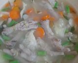 Foto langkah ke 2 dari resep Sop ceker ayam buat anak.