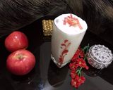 A picture of step 1 of Apple Milk shake.