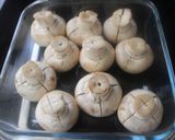 Foto del paso 2 de la receta: Champiñones al horno con pollo congelado