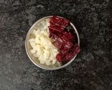 A picture of step 3 of Dal Palak.