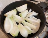 A picture of step 1 of Spring Onion Gratin Soup.