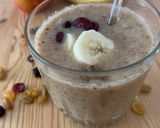 A picture of step 3 of Apple Banana with Dried fruits Smoothie.