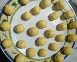Gambar langkah 4 resipi Onde-onde Labu.