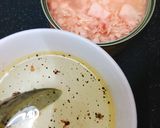 Hình bước làm 2 của món Salad Cá Ngừ Ngâm Dầu