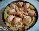 صورة لخطوة 3 من وصفة صينية بطاطا بالدجاج في الفرن 😍😍😍 حجم عائلي