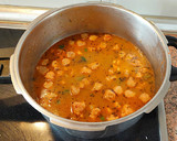 Foto del paso 6 de la receta: Arroz con pimientos y soja texturizada en olla rápida