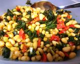 Foto del paso 4 de la receta: Ensalada de alubias con col kale y especias - veggie