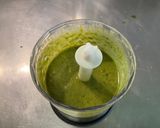Une image de l'étape 8 de Sauce salade à la coriandre, framboise et oignon rouge.