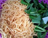 Foto langkah ke 2 dari resep Mie Goreng Jawa Vegetarian.