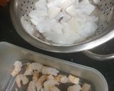 A picture of step 3 of Meatballs with Cuttlefish and Shrimp Tails.
