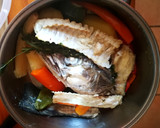 Foto del paso 3 de la receta: Fumet de pescado y ensaladilla rusa (2 recetas en 1)