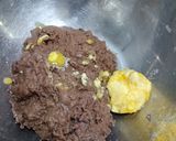 Foto langkah ke 3 dari resep Choco Cheese Sourdough Bread.