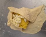 Foto langkah ke 4 dari resep Sweet Potato Cheese Bread.