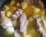 Foto langkah ke 3 dari resep Semur ayam kentang.