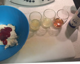 Foto del paso 1 de la receta: Salsa Rosa