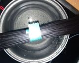 Foto del paso 2 de la receta: Noodles con espinacas y tomates secos