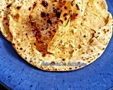 A picture of step 5 of Garlic paratha.