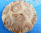A picture of step 8 of Winter Fruits Cinnamon Swirl Pie.