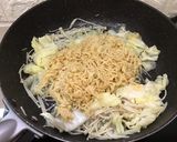 รูปขั้นตอนการทำที่ 5 ของ มาม่าผัดขี้เมาอกไก่นุ่ม ง่ายๆ