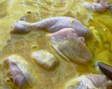 Foto langkah ke 2 dari resep Ayam Goreng Kremes.
