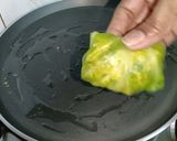 A picture of step 10 of Paneer Stuffed Cabbage Roll.