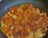A picture of step 5 of Leftover Poha chilla With Fresh Veggies.