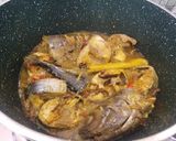 Gambar langkah 5 resipi Ikan masak kunyit.