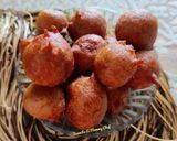 A picture of step 7 of Ripe banana gulgule/ atte aur kele ke gulgule.
