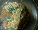 Foto langkah ke 5 dari resep Mie Dog Dog Ala Aa' Burjo Jogja.