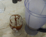 A picture of step 3 of Dates shake.