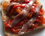 Foto del paso 5 de la receta: Chapata con esgarrat y anchoas