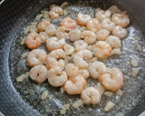 Foto del paso 2 de la receta: Spaghettis con gambas