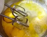 A picture of step 1 of Spicy bread omelette sandwich.