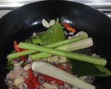 Foto langkah ke 2 dari resep Nasi Liwet Teri Rice Cooker.